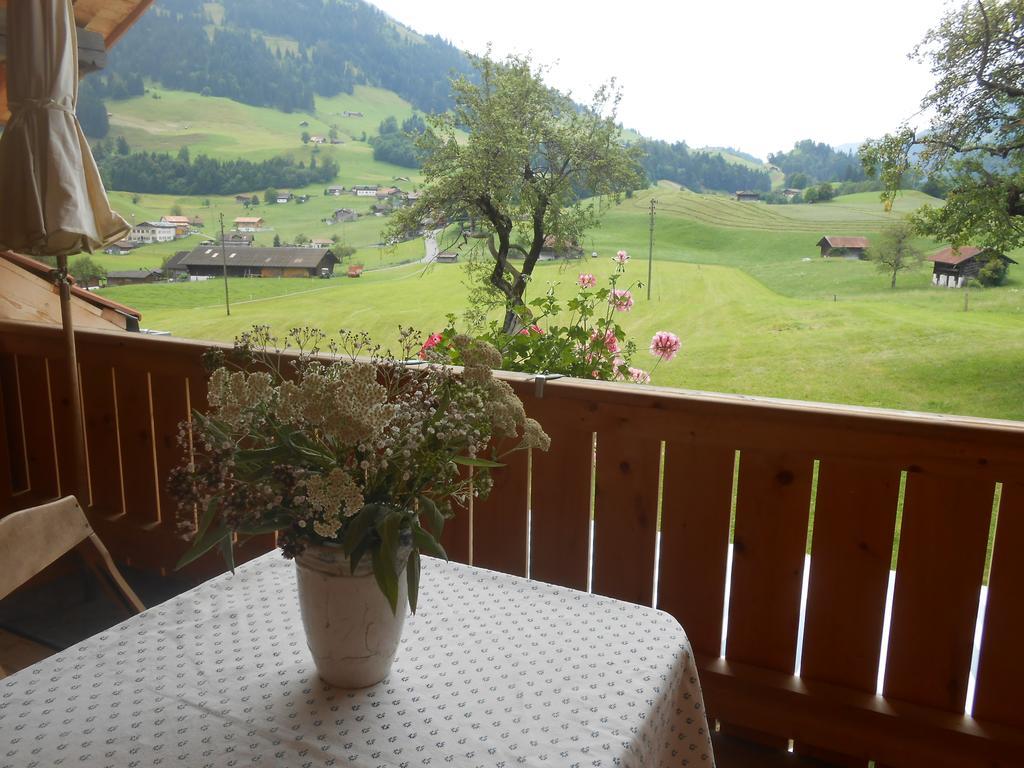 Terminus Reinisch Leilighet Frutigen Rom bilde